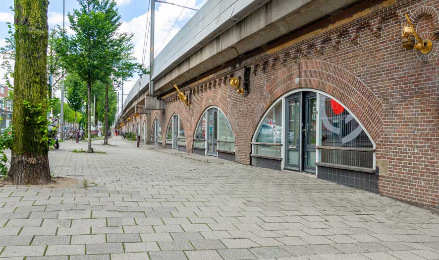 Station West .Amsterdam, Tussen de bogen 23, 1013JB Amsterdam