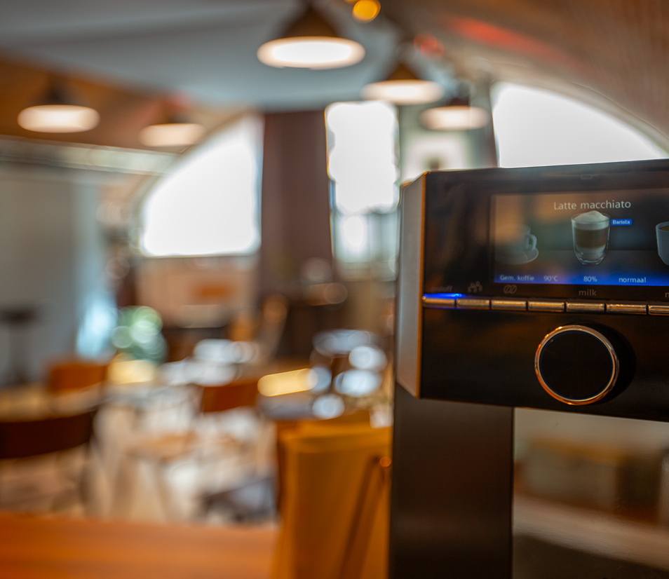 Station West .Amsterdam furnishes the space completely according to your wishes!